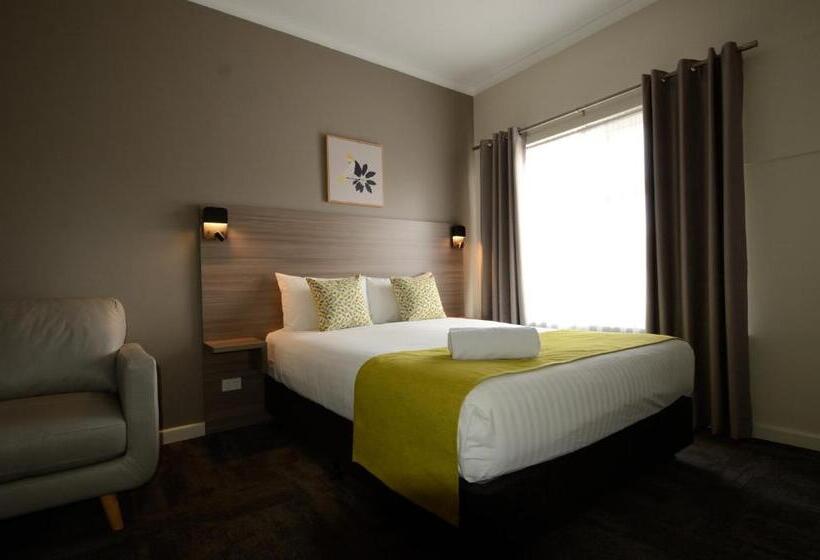 モーテル 105 On The Park