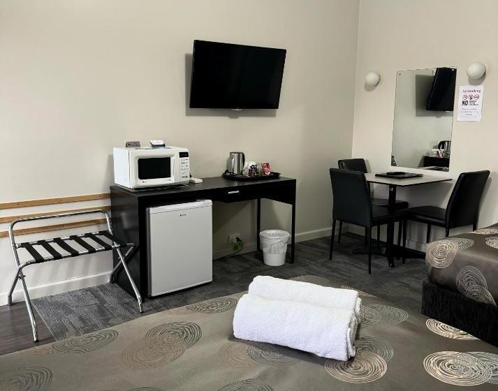 モーテル 105 On The Park