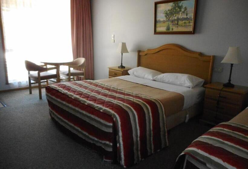 מוטל Acacia Rose Motor Inn