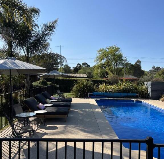 فندق على الطريق Alexandra Motor Inn   Victoria Aus