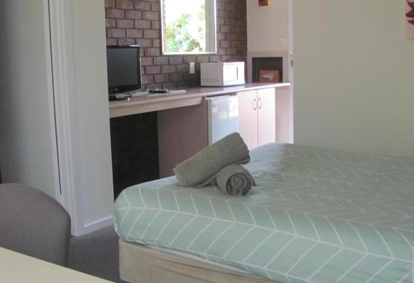 מוטל Bristol Hill Motor Inn