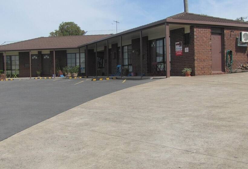 מוטל Bristol Hill Motor Inn