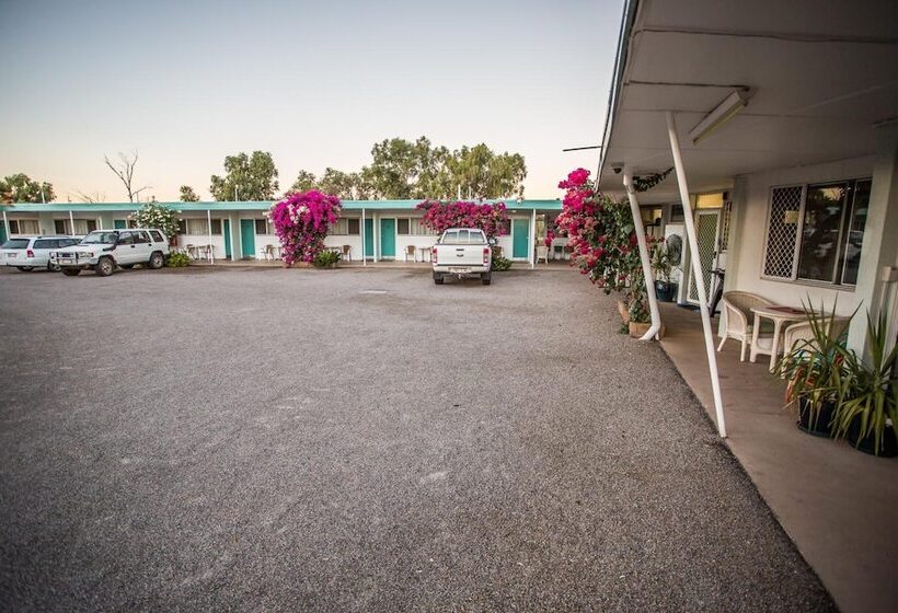 فندق على الطريق Fourth Avenue Motor Inn