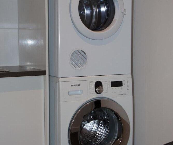 مُتل Icon On Isa