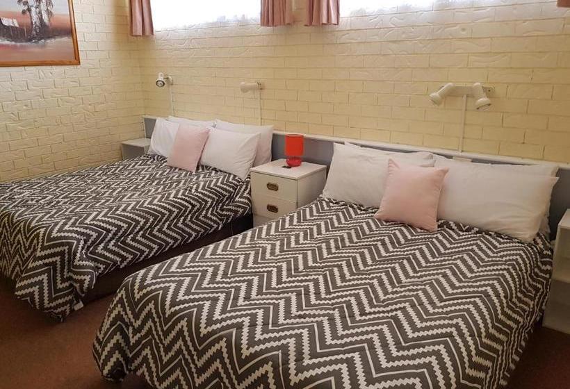 فندق على الطريق Jillaroo Motor Inn