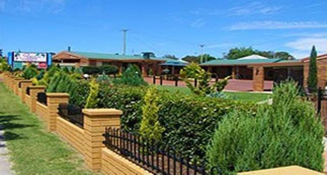 모텔 Stannum Lodge Motor Inn