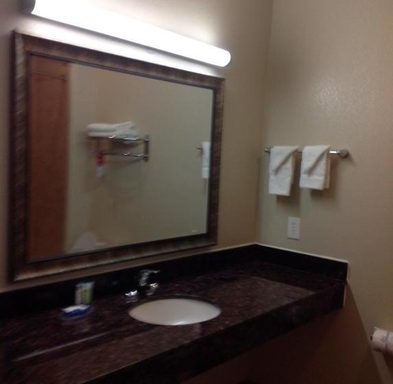 모텔 Yorktown Inn And Suites