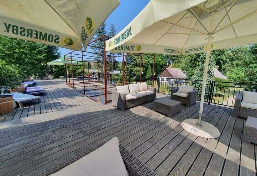 No Stress Panzió Pizzéria Sporttábor