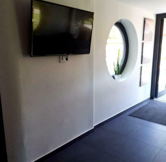 No Stress Panzió Pizzéria Sporttábor