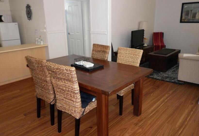 Oceana Holiday Units