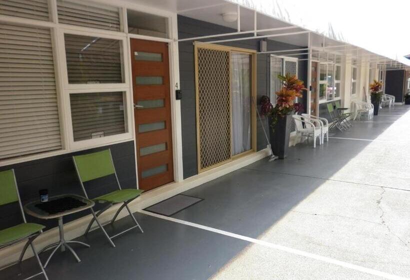 Oceana Holiday Units