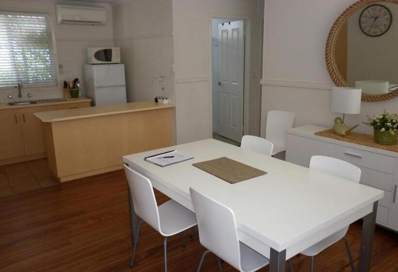 Oceana Holiday Units