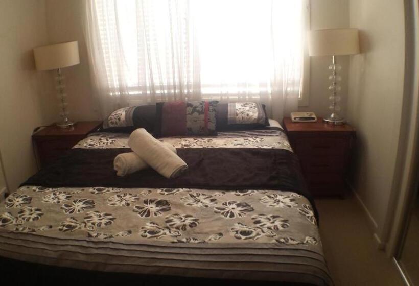 Oceana Holiday Units