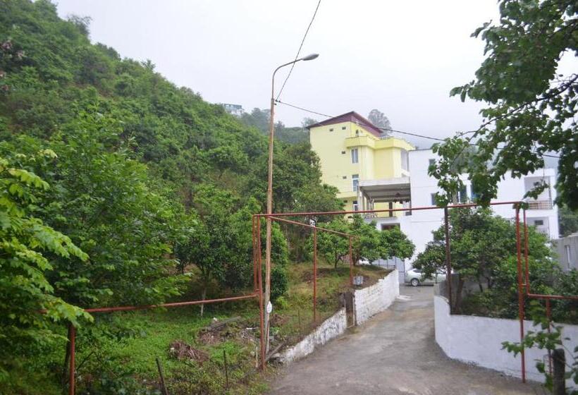 پانسیون Akhmed Guest House