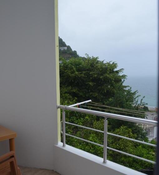 پانسیون Akhmed Guest House