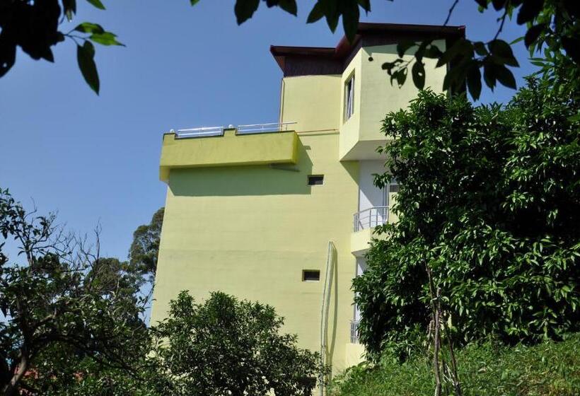 پانسیون Akhmed Guest House