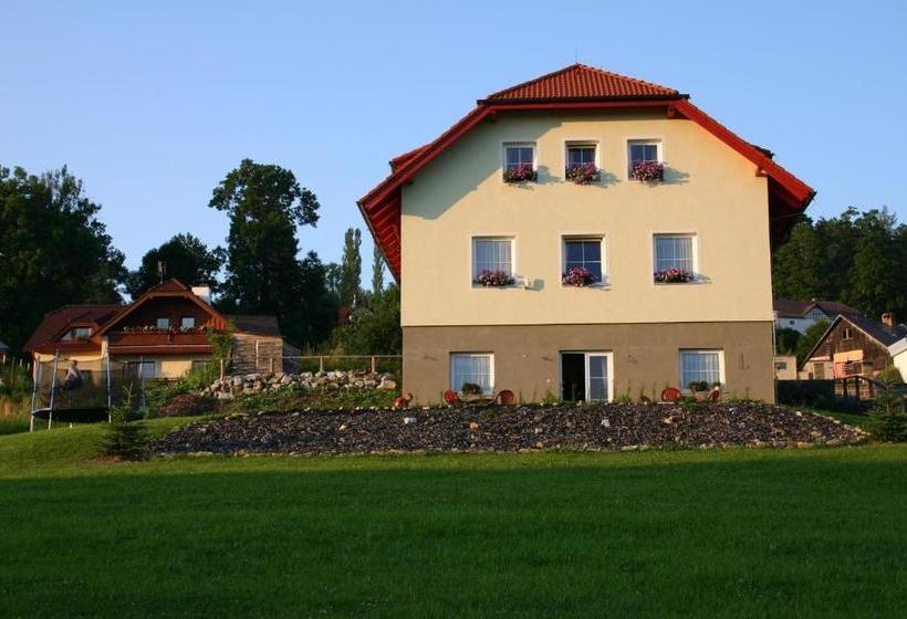 ペンション Apartmány Záhořovo Lože