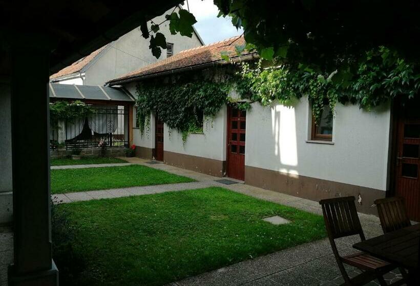 پانسیون Brne Rooms