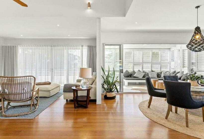 Пансион Byron Baythers