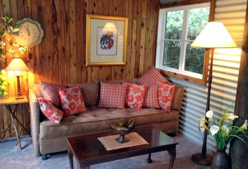 פנסיון Devon Long Barn