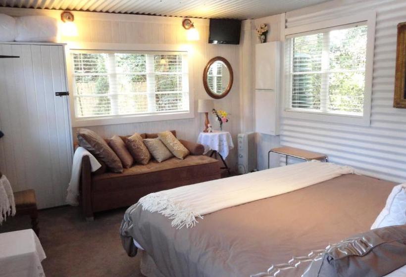 פנסיון Devon Long Barn