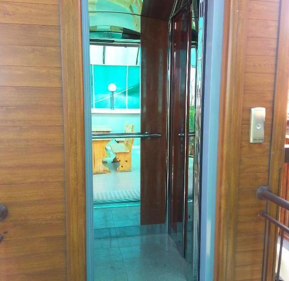 פנסיון Guest House Kostadinovi