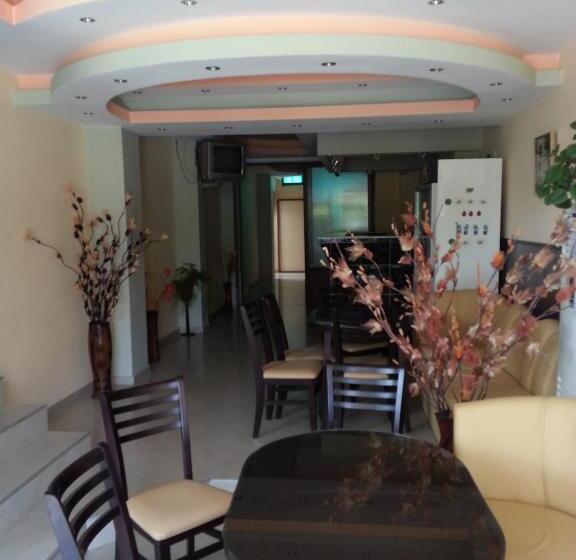 פנסיון Guest House Kostadinovi