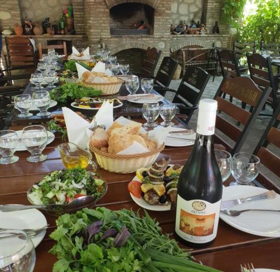 پانسیون Guest House Kusika