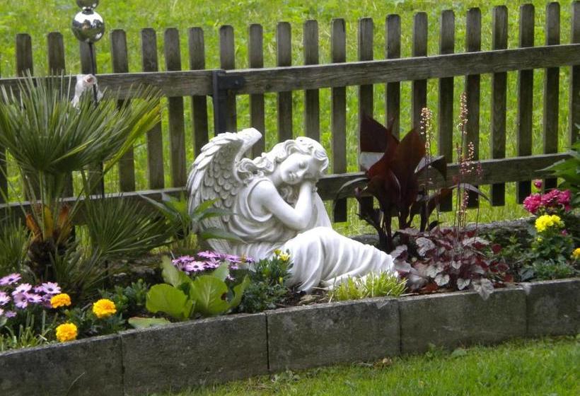 پانسیون Haus Waidmannsheil