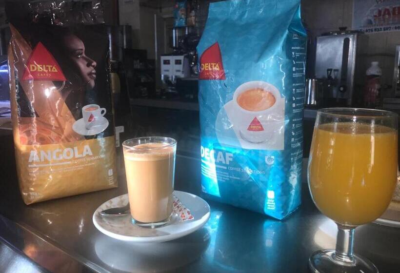 פנסיון Hostal Restaurante Puerto Blanco