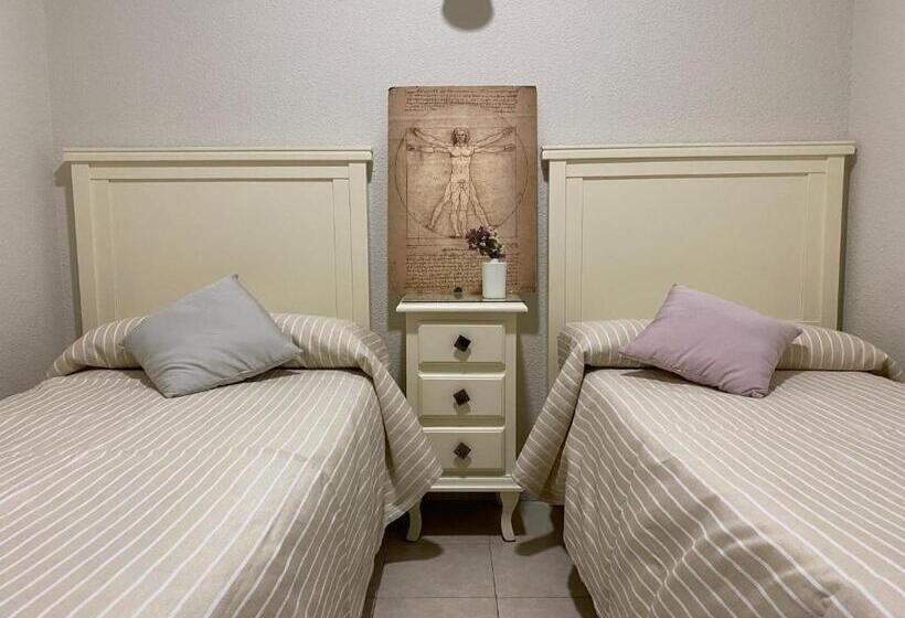 פנסיון Hostal Restaurante Puerto Blanco