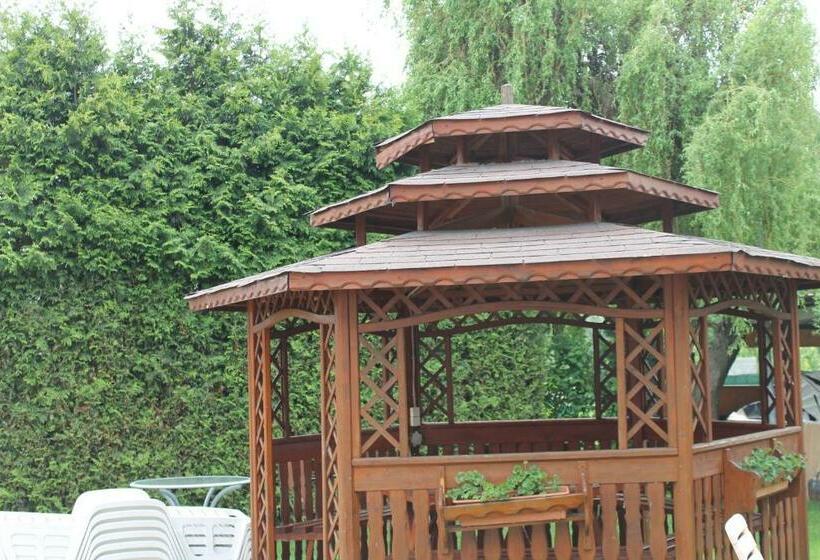 بنسيون Penzión Hellene