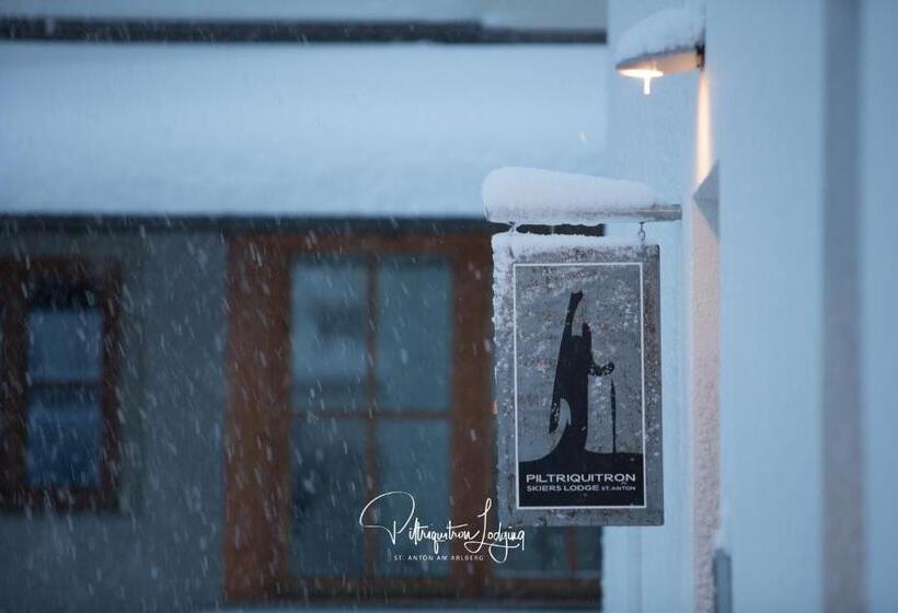 بنسيون Piltriquitron Lodging