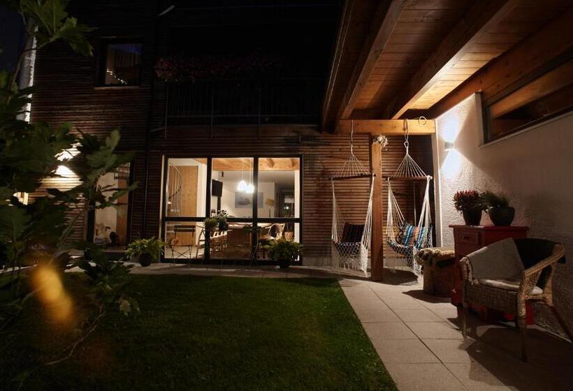 بنسيون Piltriquitron Lodging