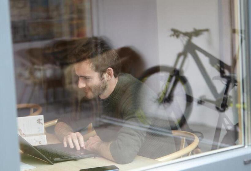 بنسيون Piltriquitron Lodging