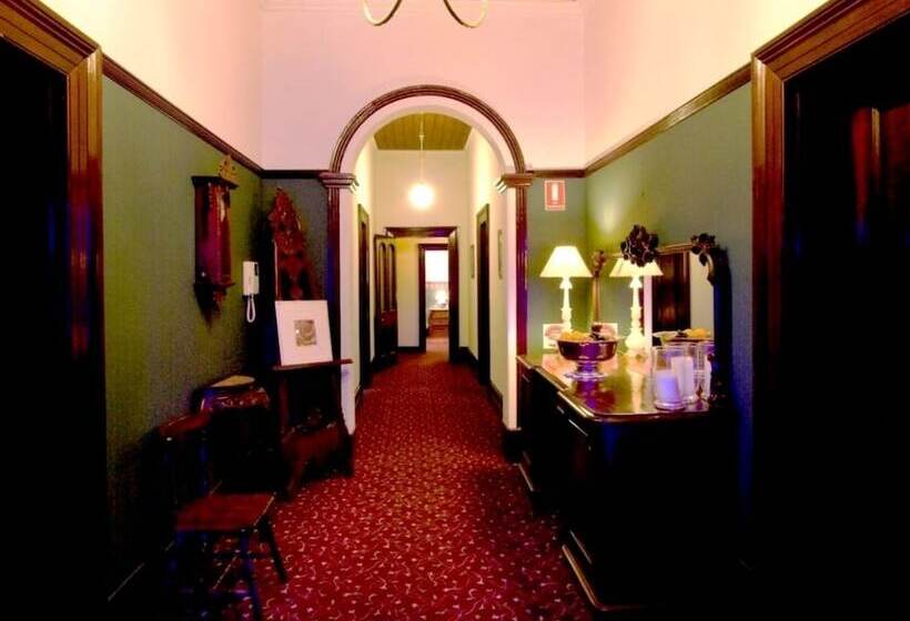 پانسیون Ranelagh House