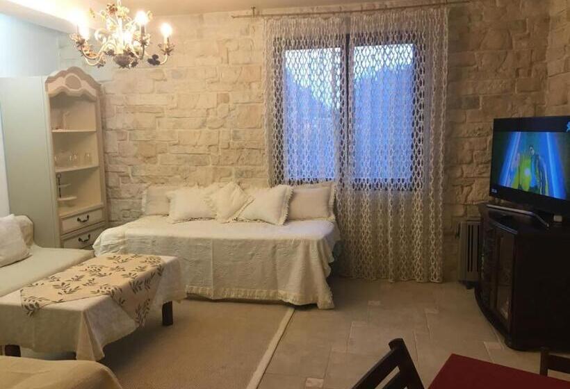 ペンション Secret Garden House