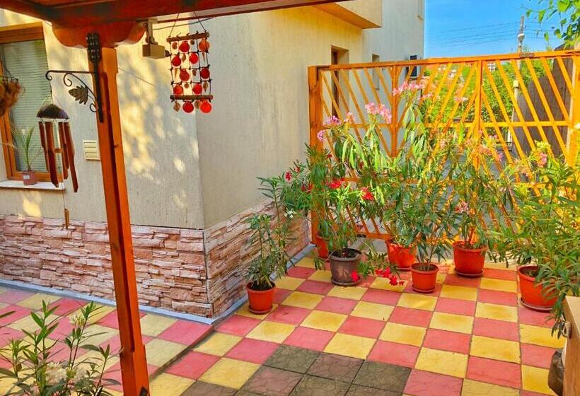 بنسيون Tatyana Guest House