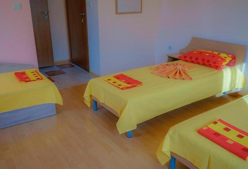 بنسيون Tatyana Guest House