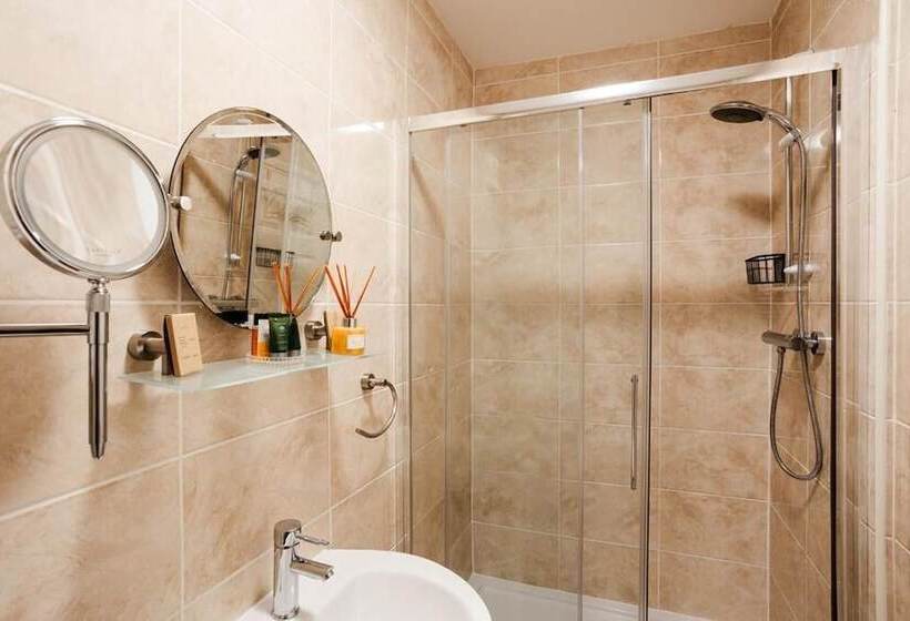 펜션 The Bell Lodge