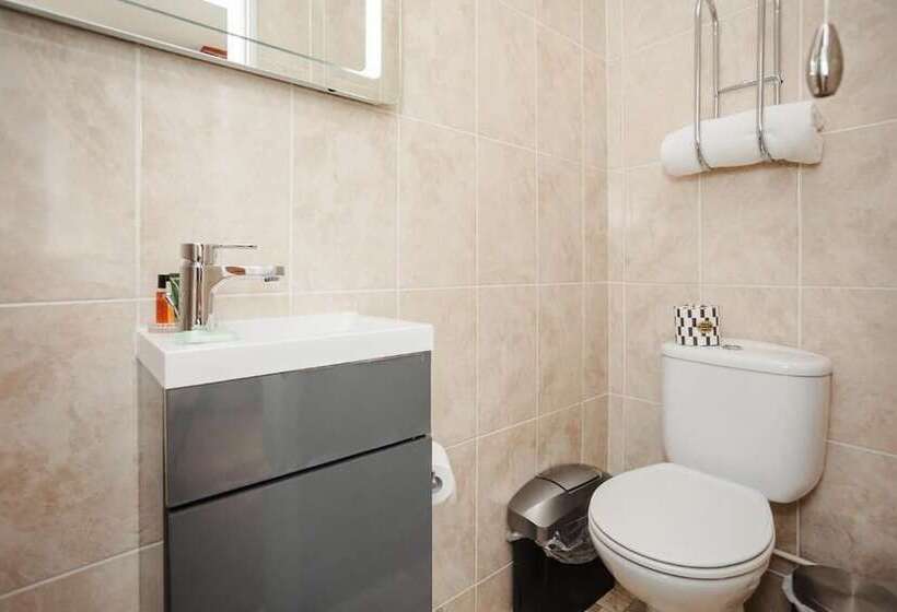 펜션 The Bell Lodge