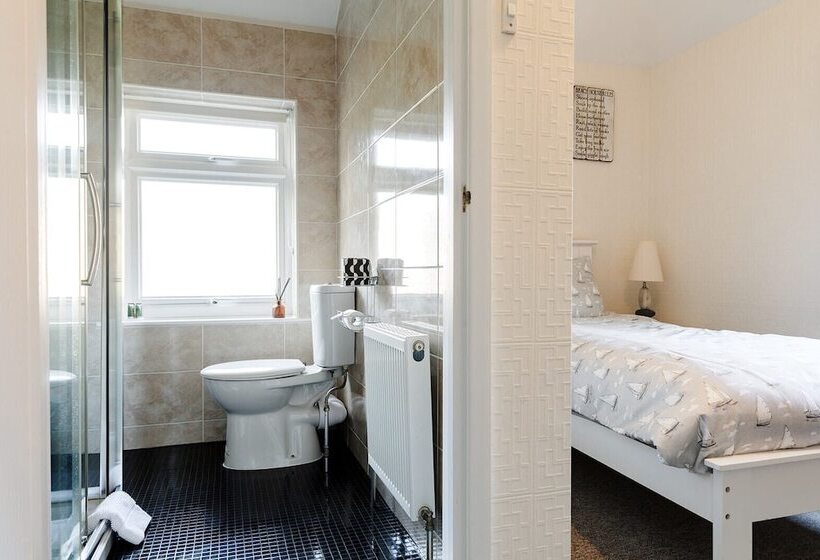 펜션 The Bell Lodge