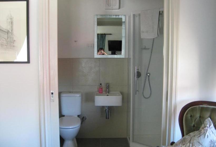 پانسیون Three Chimneys Bed And Breakfast Boutique Guest House