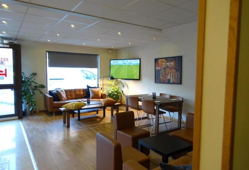 Pizza House Bed & Breakfast