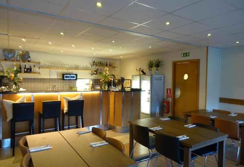 Pizza House Bed & Breakfast