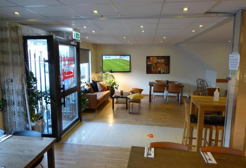 Pizza House Bed & Breakfast