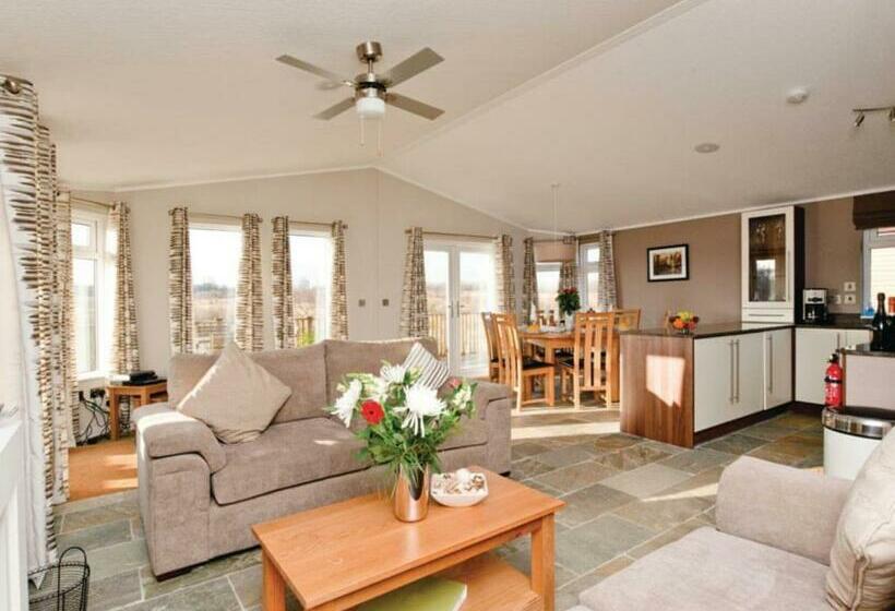 Курорт Ashby Woulds Lodges