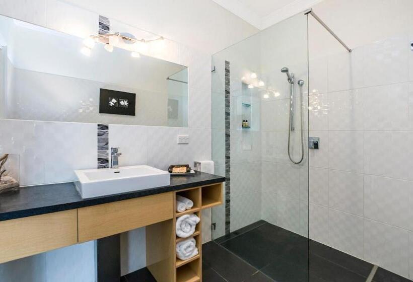 Seascape Accommodation