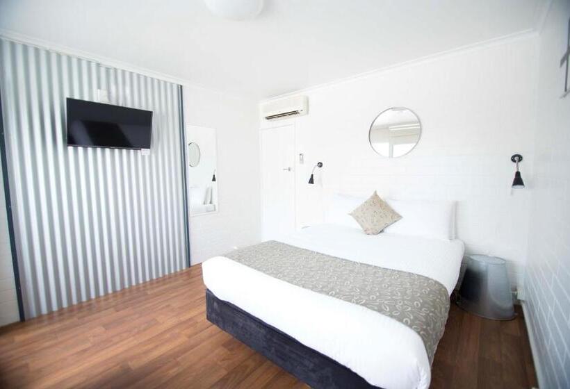 Siesta Central Apartments