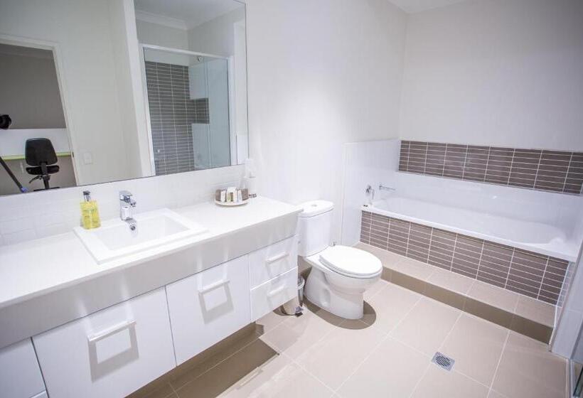 Spinifex Motel And Serviced Apartments